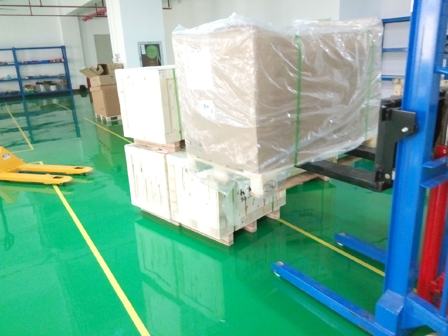 11月客戶訂購的力士樂伺服電機(jī)大量到貨！