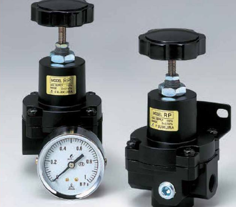 氣動控制閥設備,蒸氣調(diào)節(jié)閥與液壓調(diào)節(jié)閥有什么不同?